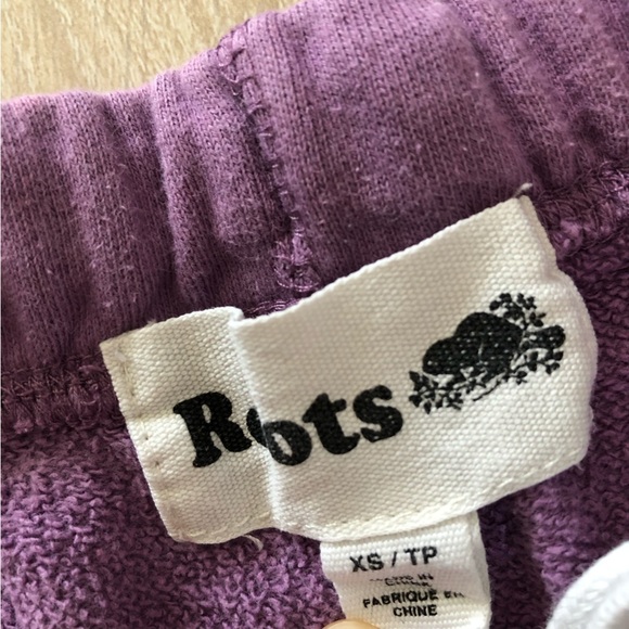 Roots Logo Sweat Shorts in Purple Size XS - Picture 5 of 10
